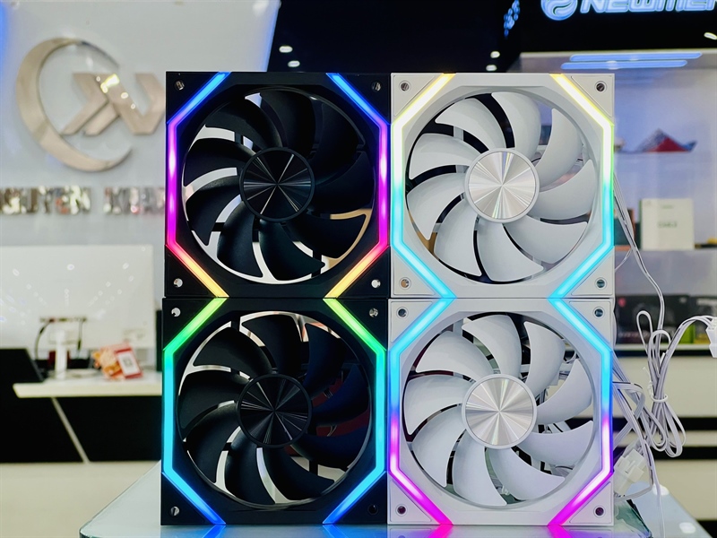 Fan Galaxy Đen Xuôi