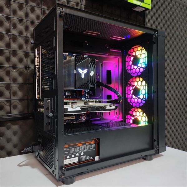 Case Gaming Magic White glass GM-01 (sẳn 4 fan led)