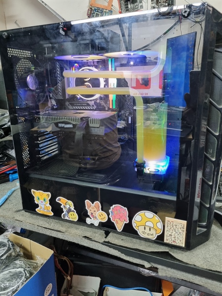 Bộ máy vi tính B460 MSI/ I5-10400/ RAM 16G( 8X2)/VGA 2060/SSD NVME 256G/ HDD 1T /Nguồn 550W / Tản nước Custom