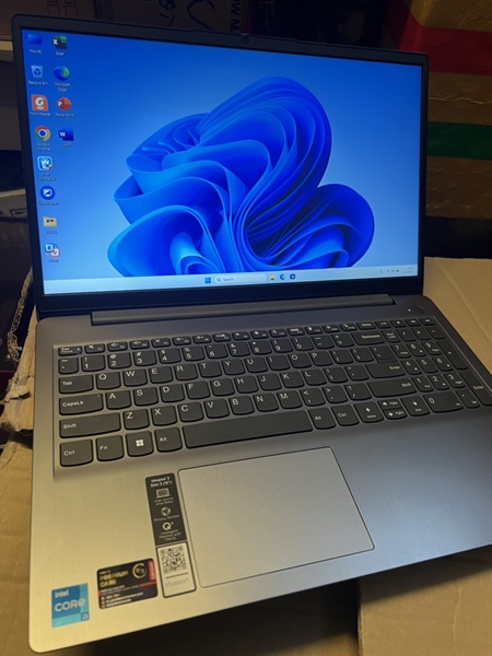 Laptop Lenovo Ideapad 3 15ITL6 i3 1115G4/8GB/512GB/ Bh hãng 14 tháng