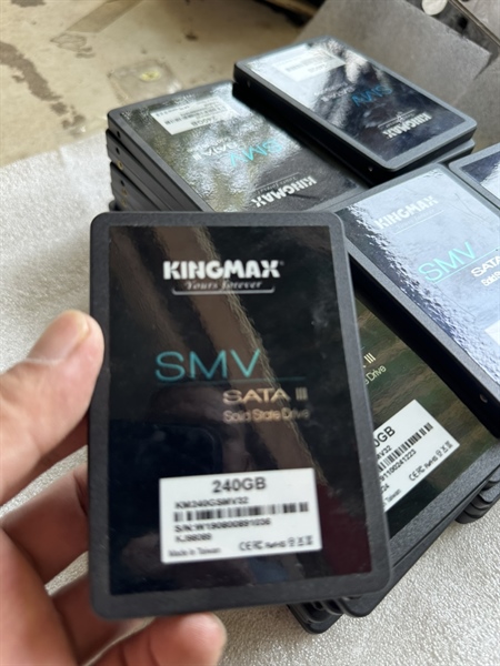 Ổ CỨNG SSD KINGMAX 240GB 2.5 INCH SATA3 30NBH
